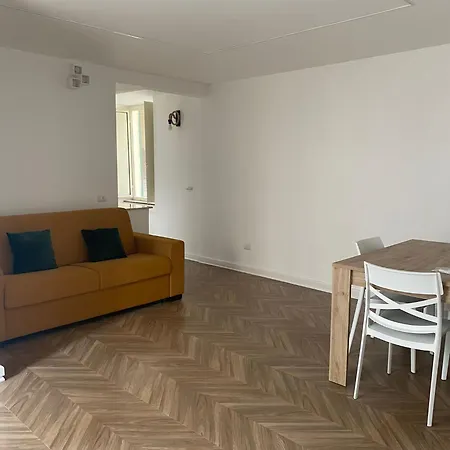 Dora House Napoli-2